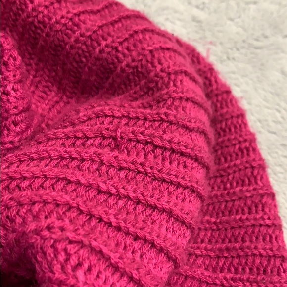 Pink infinity scarf - Picture 4 of 5